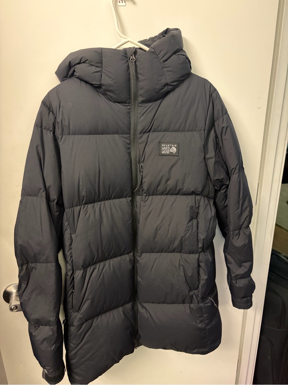 Mountain Hardwear Women’s Black Hooded Down Puffer Coat